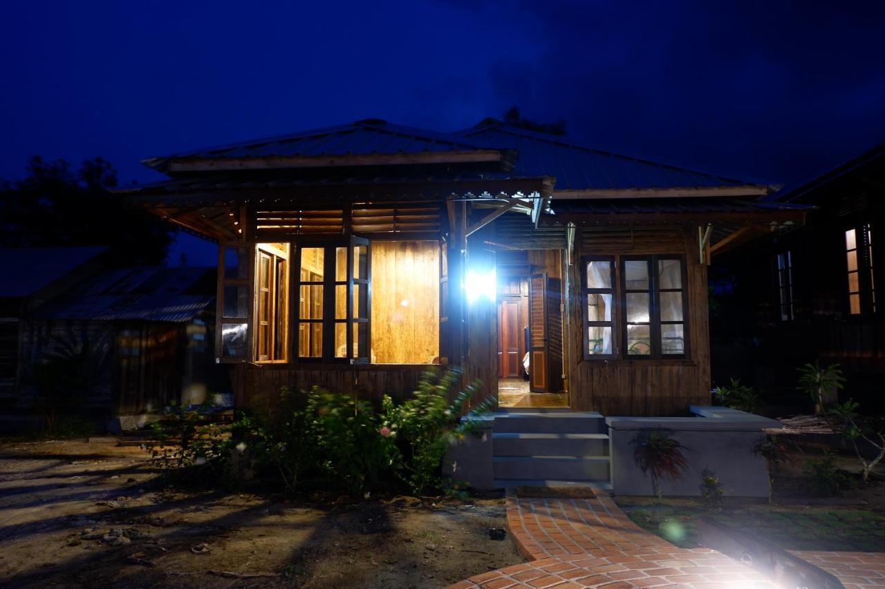 Rock And Wreck Dive Resort Tanjungbinga Экстерьер фото